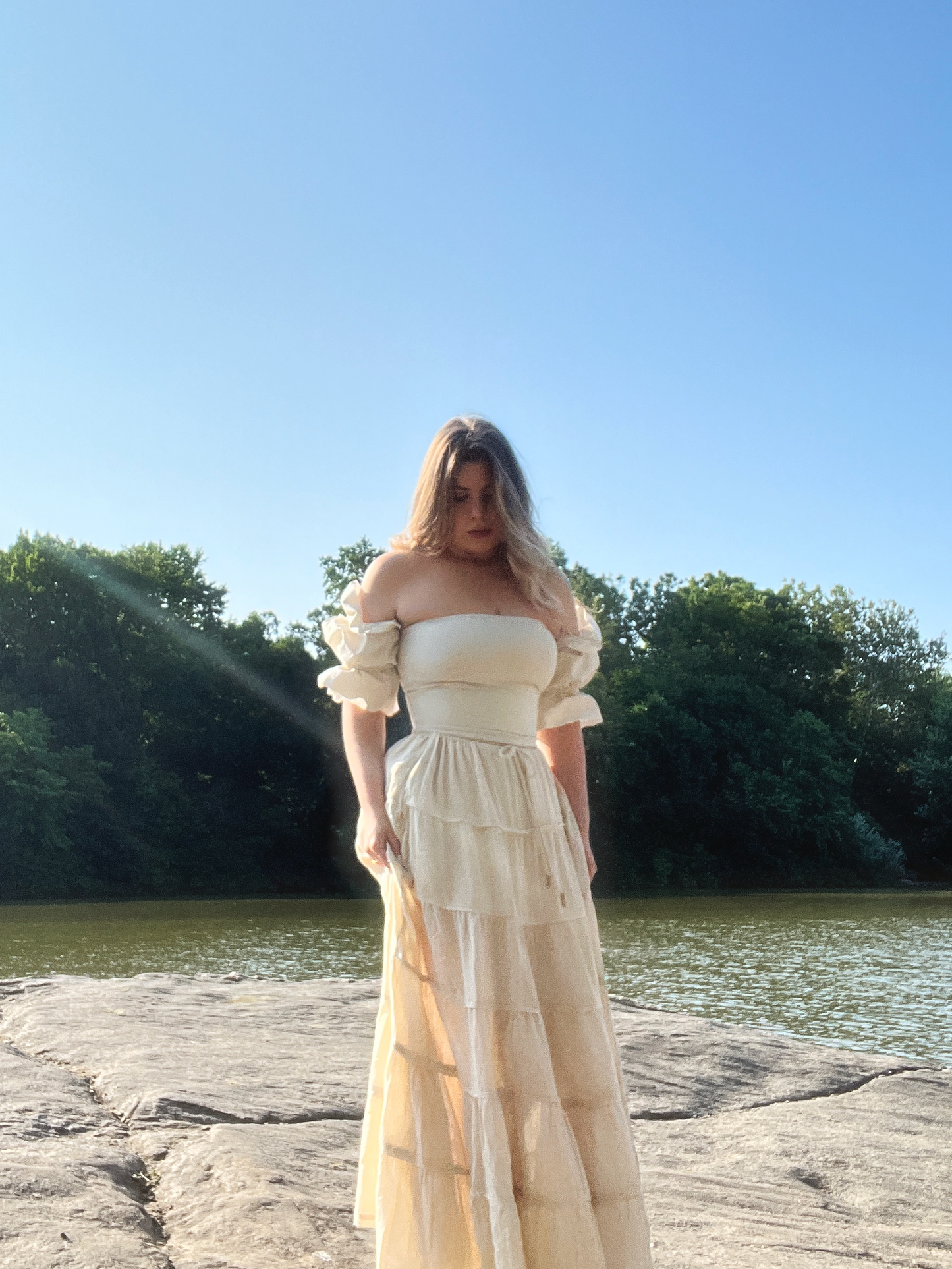 Beige Bandeu